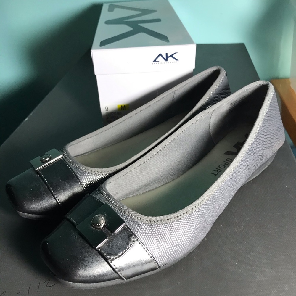 Anne Klein Sport flats in pewter/grey